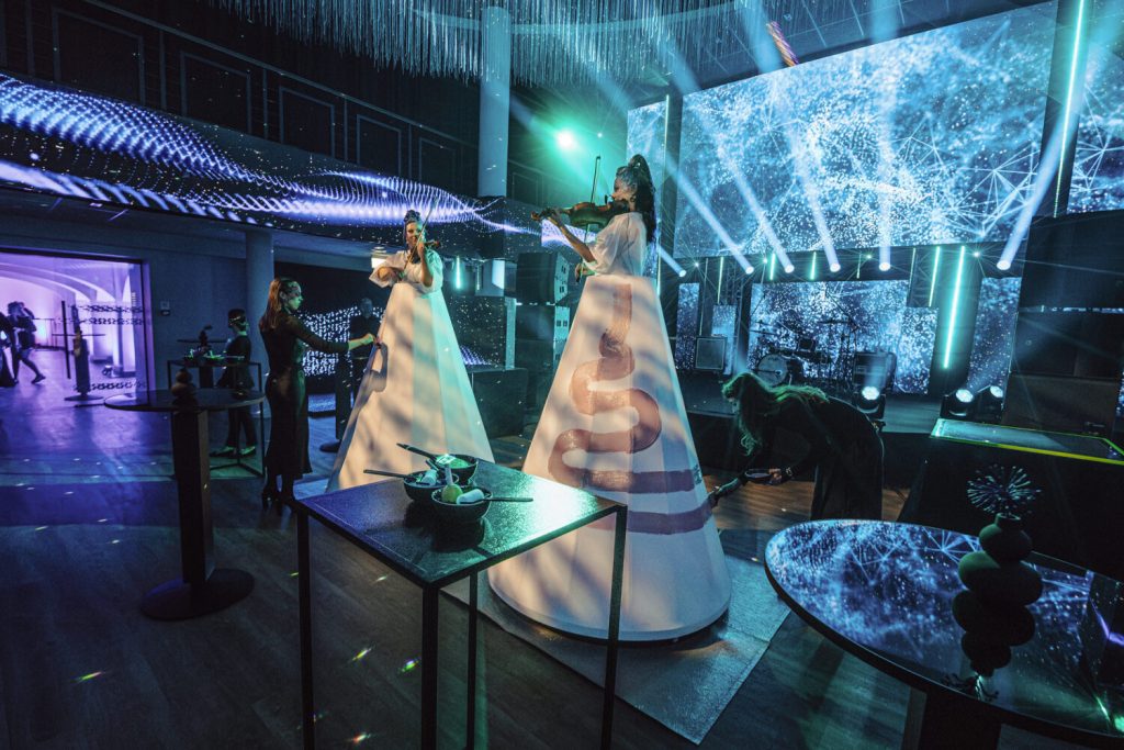 Lielformata svarku noma - LED Arch Show